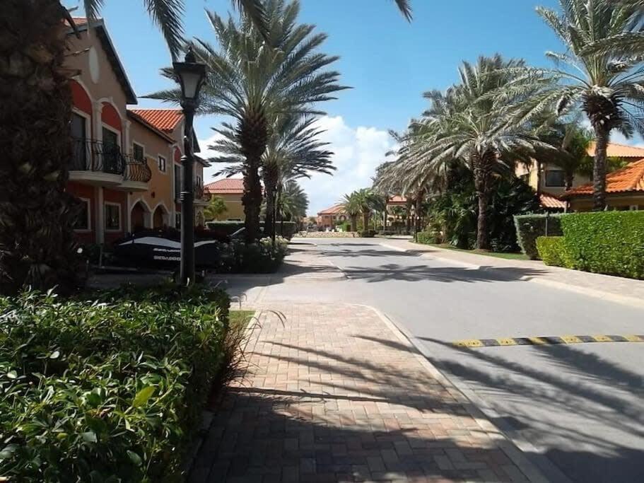 Special House In Gold Coast With Private Jacuzzi Villa Palm Beach Luaran gambar