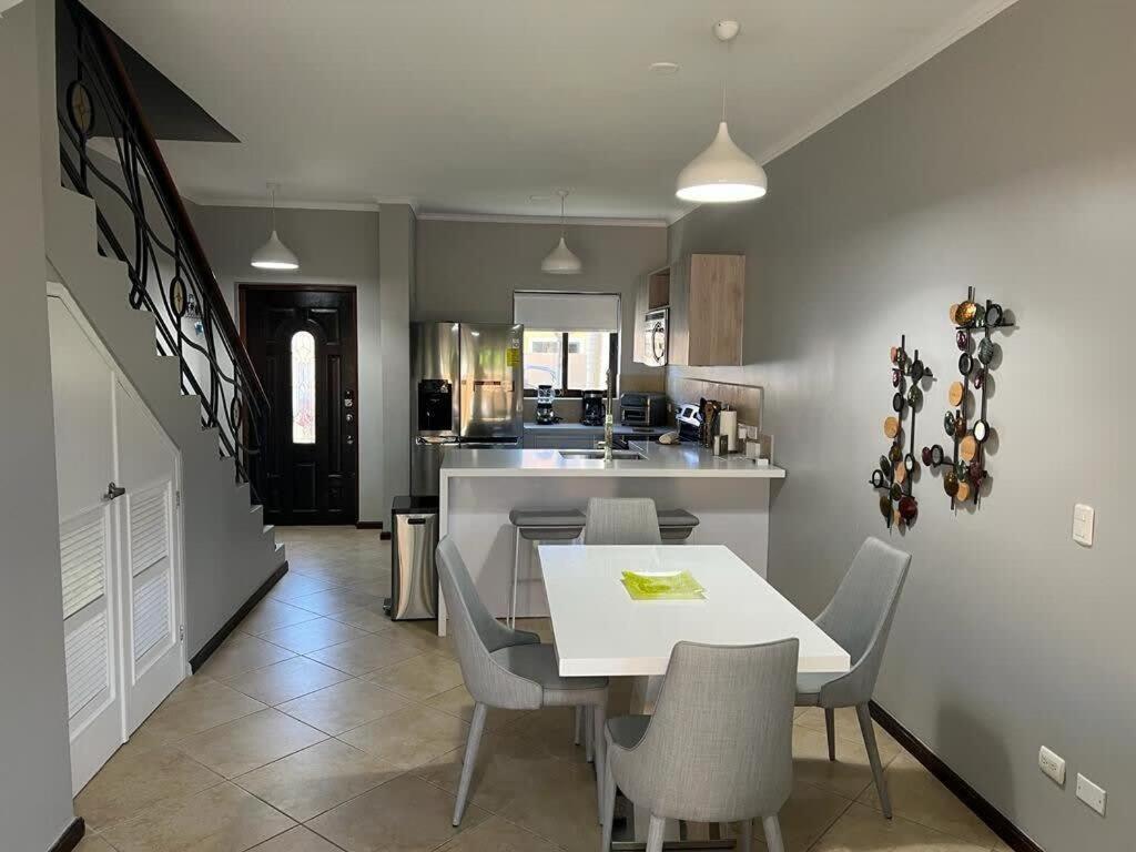 Special House In Gold Coast With Private Jacuzzi Villa Palm Beach Luaran gambar